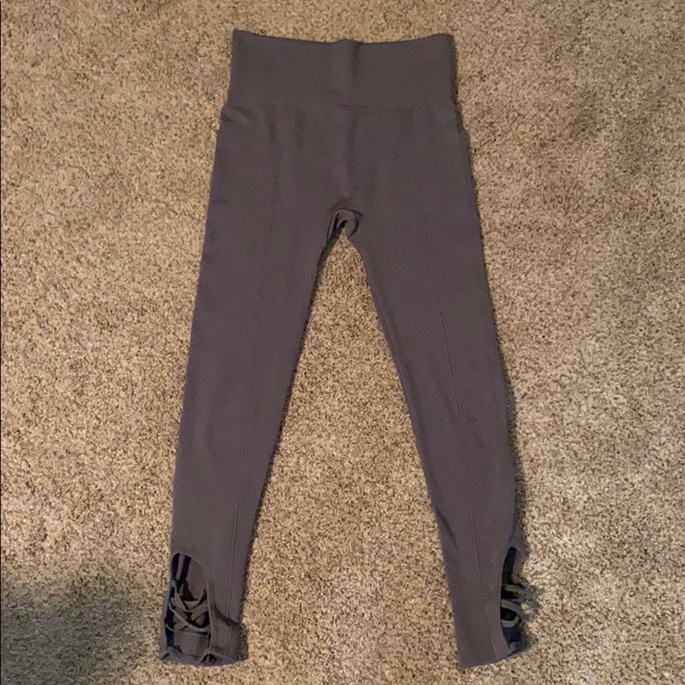 Grey leggings
